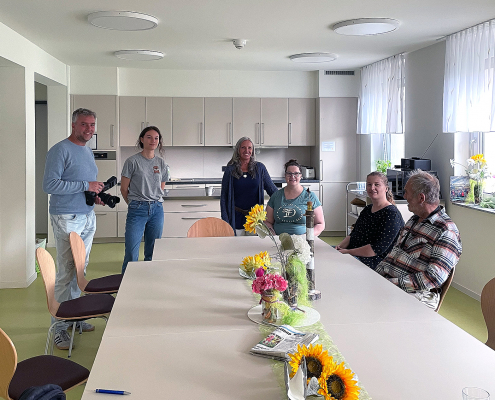 Redakteurin Anja La Roche und Fotograf Alexander Becher von der "Backnanger Kreiszeitung" zu Gast im Haus Plattenwald